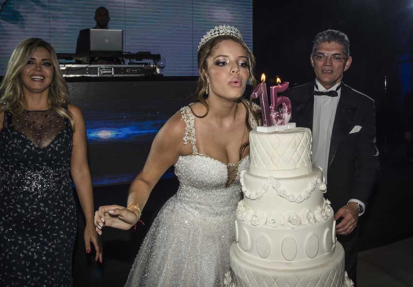 Assessora para Festa de 15 anos debutante